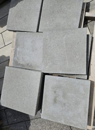 Betonska plošča 40x40/5, cementno siva