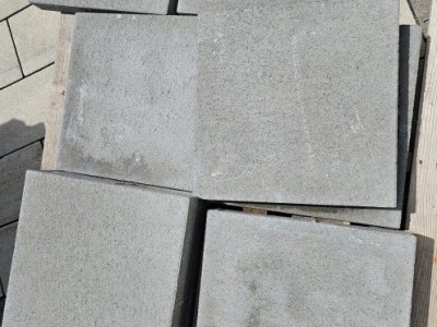 Betonska plošča 40x40/5, cementno siva